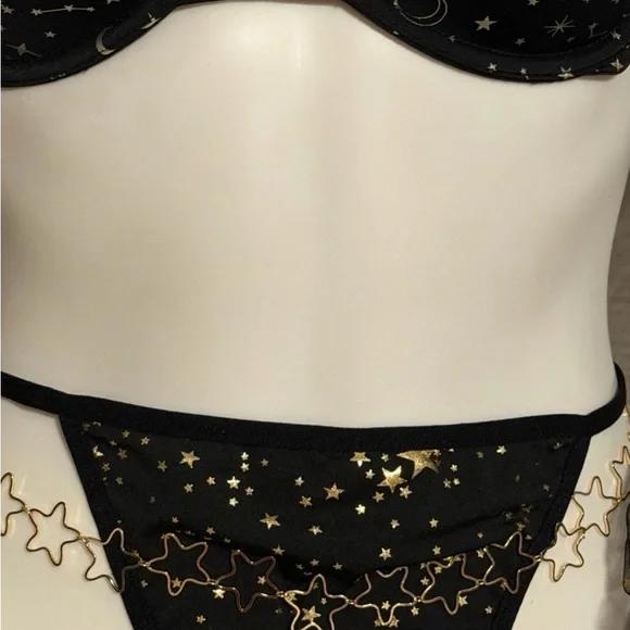 Victoria's Secret Black Star & Moon Push-Up Bra Set - Picture 4 of 13